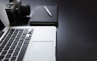 9场不败+扭亏为盈！曼联复苏启幕？还是仍走在钢丝上？